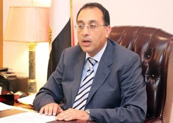 Egypt: PM underlines necessity of preserving lives of workers against coronavirus
