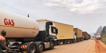 Uganda, Rwanda face fuel crisis as Kenya detains trucks