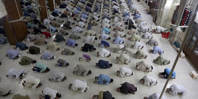 Muslims start Ramadan fasting on April 24 amid pandemic