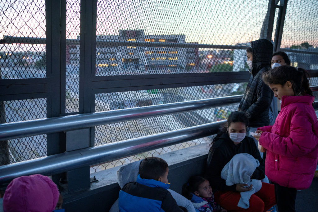 Trump says to sign executive order temporarily suspending immigration to US