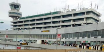 Coronavirus: Nigeria extends airport closure by two weeks