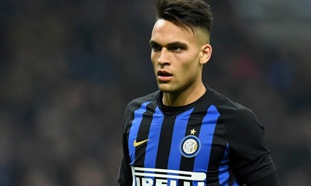 Martinez's agent flirts with Barcelona