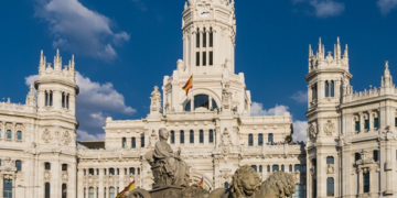 Moroccans Remain Largest Foreign Community in Spain