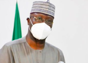 Nigeria FG directs banks, government offices, firms to reopen Monday