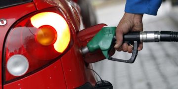 Nigeria reduces petrol price to N123