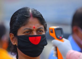 COVID-19, May 3 -- India's total cases near 40,000, Buffett company's airline stocks all sold