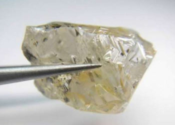 Breaking: Angola discovers 171-carat diamond