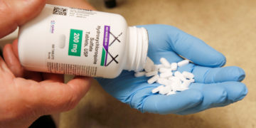 COVID-19: UK pauses hydroxychloroquine trial