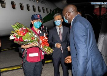 Abidjan: Chinese medical team arrives in Cote d'Ivoire to help fight against COVID-19