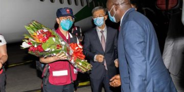 Abidjan: Chinese medical team arrives in Cote d'Ivoire to help fight against COVID-19