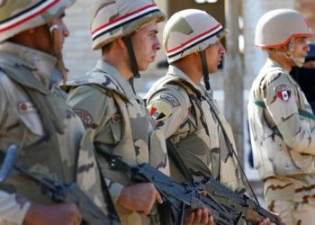 Cairo: 10 Egyptian soldiers, officer killed or wounded in a bomb attack in Northern Sinai