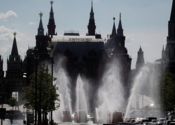 Moscow to end self-isolation rules from Tuesday, summer cafes to open on June 16 – mayor