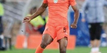 Lilongwe: Khuda Muyaba, Dennis Chembezi face salary cuts for gaining weight