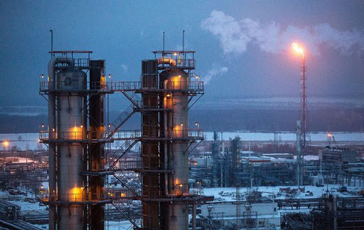 Oil rises as markets await Opec+ meeting on extended output cuts