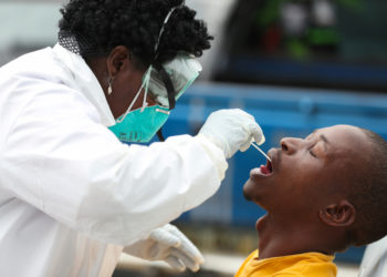 More health workers in Africa infected -- WHO