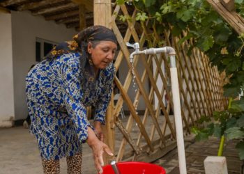 China: Clean water? Villagers can drink to that