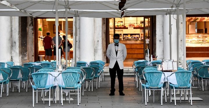 Italy designates national COVID-19 victims day, govt to borrow 25 bln euros for recovery