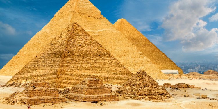 The great pyramid of giza Complete Guide, iconic ancient sight in Egypt