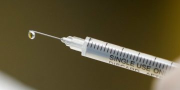 Brazilian govt establishes working group to coordinate COVID-19 vaccine procurement, distribution