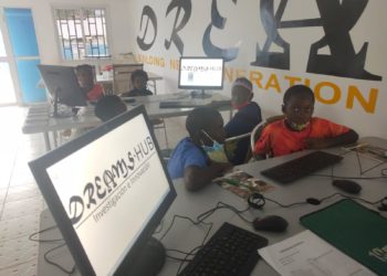 Equatorial Guinea: Dreams Hub, AfriLabs member, baptizes 'Huevos de Cristal, Crystal Eggs’ to its new project with children.