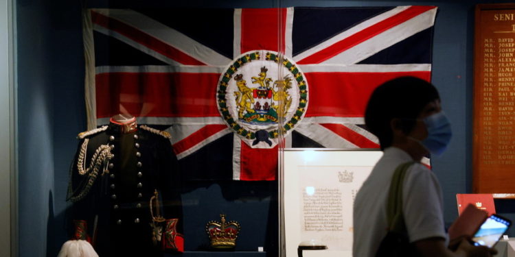 China tells UK to 'correct mistakes' after visa offer for almost 3mn in Hong Kong