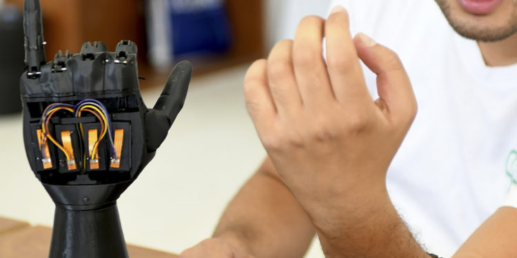 Tunisian startup prints solar-powered bionic hands