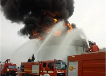 Nigeria: Petroleum storage tank guts fire in Apapa