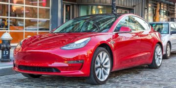 Tesla market value surges to R7.8 trillion in meteoric rally