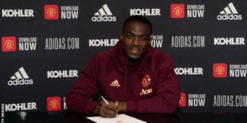 Manchester United Eric Bailly signs new contract to 2024