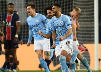 PSG 1-2 Man City: Kevin De Bruyne and Riyad Mahrez help visitors to first-leg advantage as Idrissa Gueye sent off