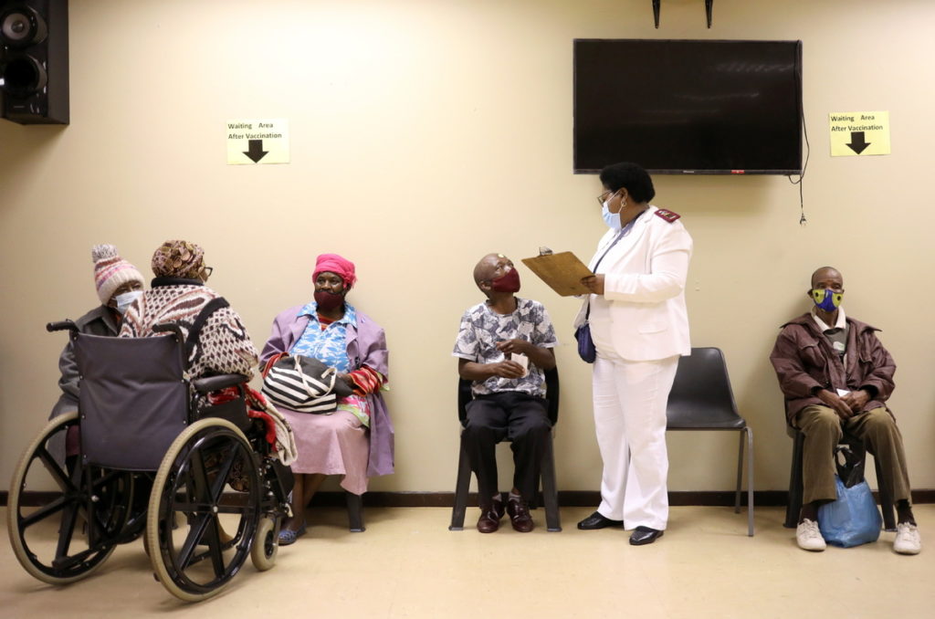 South Africa: Gov't warns the country could face a 'third wave' of coronavirus