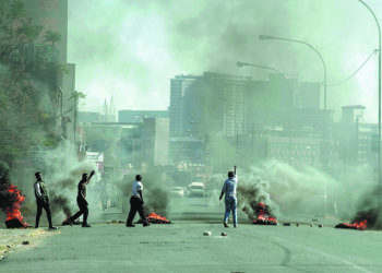 South Africa violence leaves 6 dead in wake of Zuma imprisonment