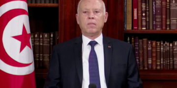 Tunisia: President dismissed the government and froze parliament
