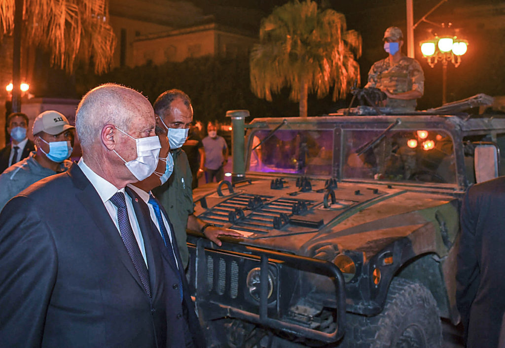 Tunisia: political uncertainty after Parliament's suspension