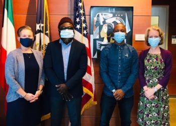 Malabo: U.S Ambassador to Equatorial Guinea meets with YALI members Rep.