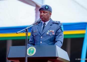 Rwanda: President Kagame promotes Munyengango, Karara to Colonel