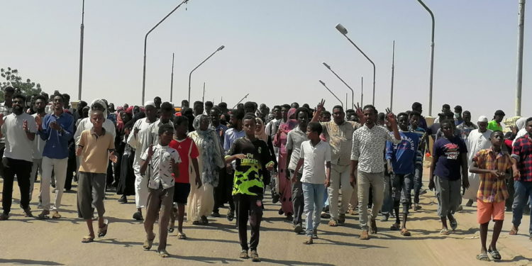 The Security Council on Thursday demanded the release of detained civilian leaders and the restoration of the civilian-led transitional government in Sudan. -- UN
