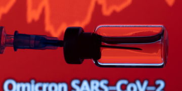 South African specialist says symptoms of Omicron may not differ significantly