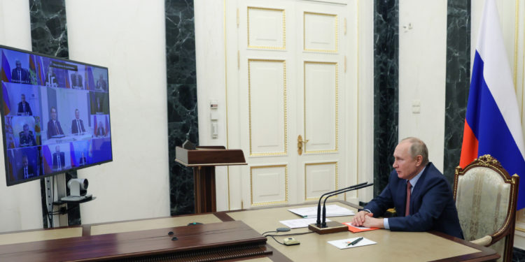 Int´l: Russia quits arms control agreement