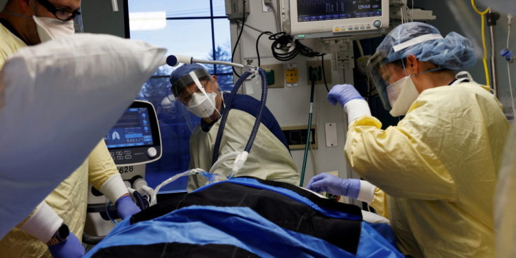 WASHINGTON: Omicron surge drives staff shortages across US