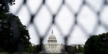 United States should not attempt to defeat China: former Israeli FM