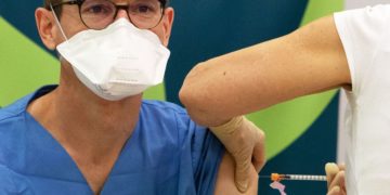 Carrot and stick: Austria to hold lottery to increase COVID-19 jabbing rate