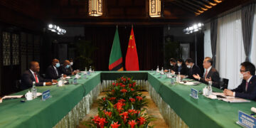 Chinese, Zambian Foreign Ministers hold talks in Anhui