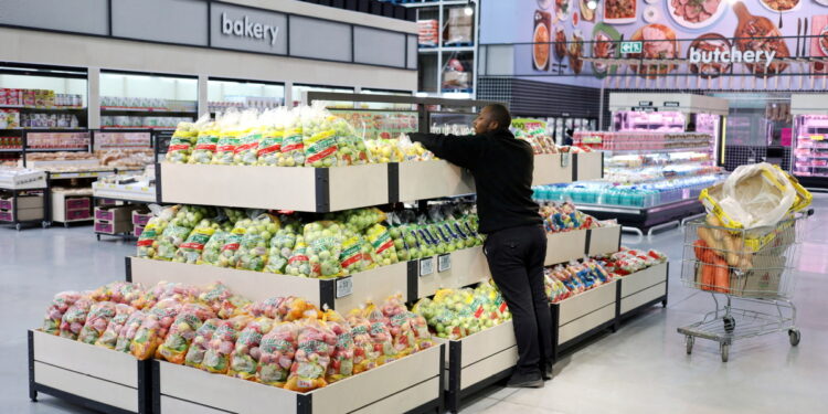 Free movement of people should be reinforced in Africa to boost economic integration of the continent -- African Union