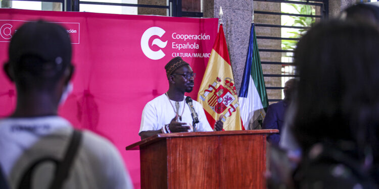Equatorial Guinea: The Cultural Center of Spain in Malabo opens the exhibition "Our Reality", by photographer Aquiles Mensa.