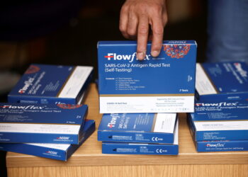 United Kingdom govt 'abandoning interest' in virus fight