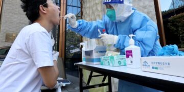 COVID-19: China's virus strategy wins Africa praise