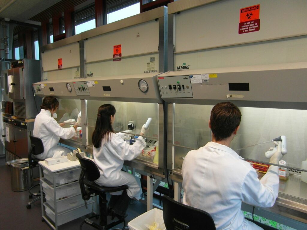 WHO: Urgent call for better use of existing vaccines and development of new vaccines to tackle AMR