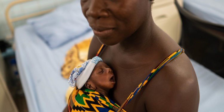 Ivory Coast: “Kangaroo Method” Adopted by Hospital Saves Premature Babies