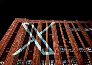 Elon Musk: Twitter rebranded as X as blue bird logo killed off